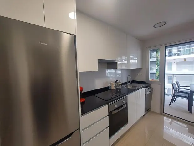 Cocina con salida a terraza